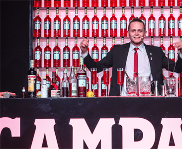 Corey Squarzoni vince la Campari Barman Competition